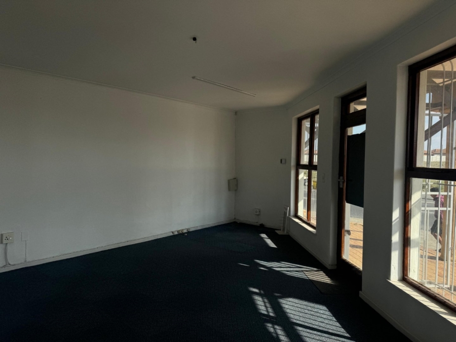 To Let commercial Property for Rent in Hillcrest Heights Western Cape